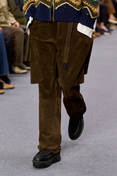 Look 64